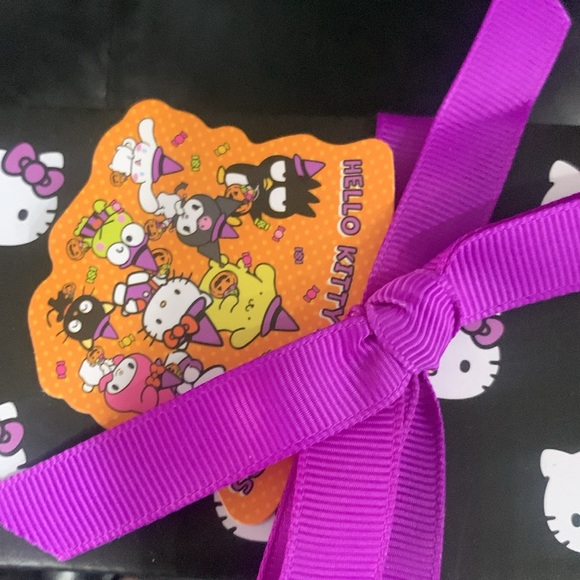 New Blue Sky Clayworks Halloween Hello Kitty Cat & Pumpkin Salt & Pepper Shakers - Picture 8 of 11